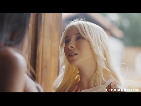 ❤️ A menina volta para casa alguns meses depois e acaba comendo a xoxota de sua madrasta ☑ Porno real em nós