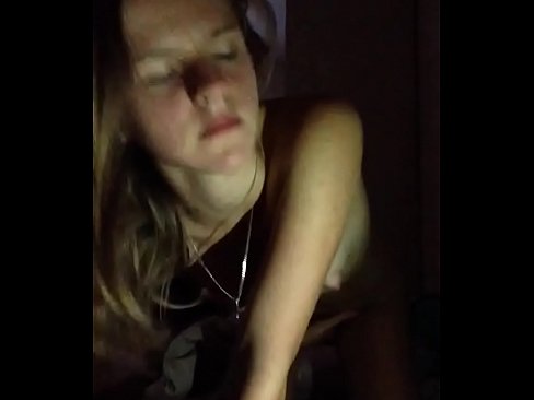 ❤️ Uma garota se masturba e se ejacula ☑ Porno real em nós
